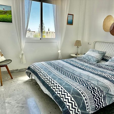 Bright Apartment 300M From The Beach Sitio de Calahonda Exterior foto