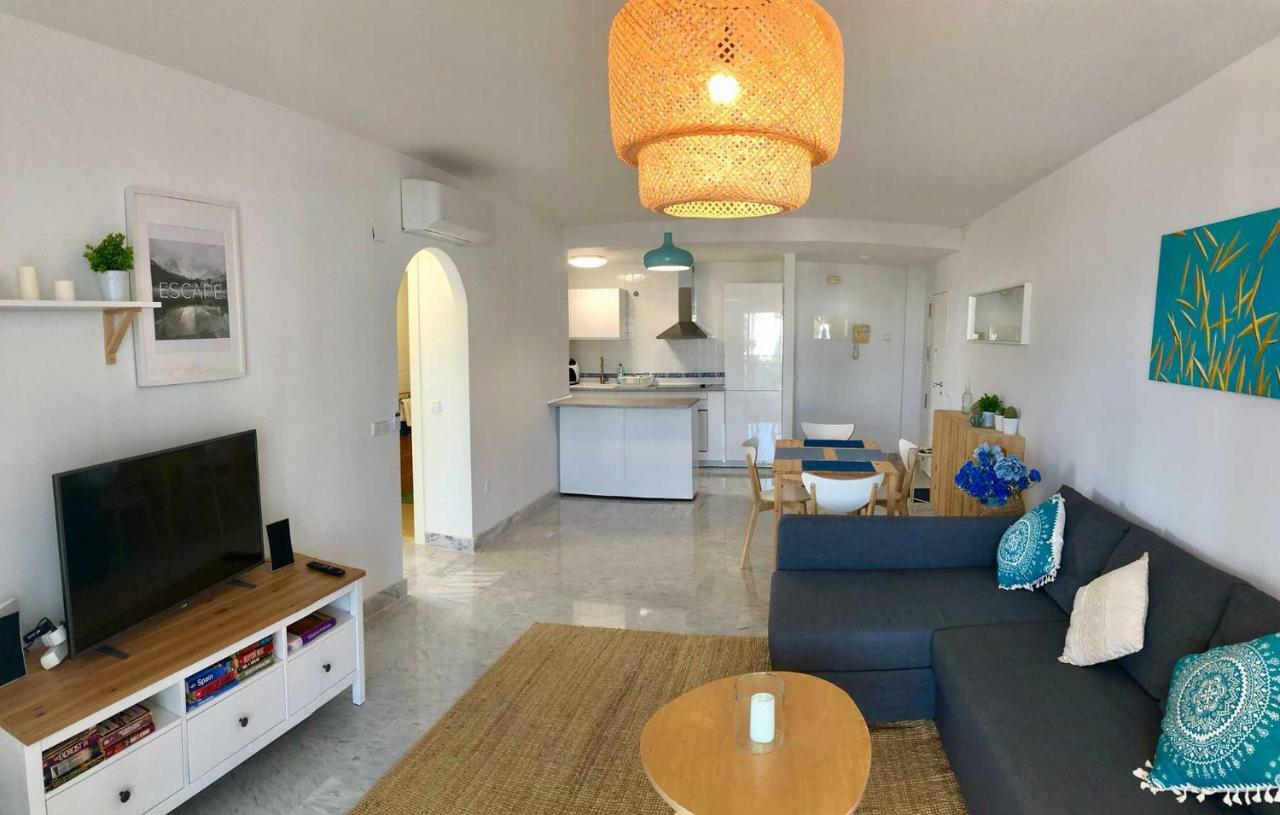 Bright Apartment 300M From The Beach Sitio de Calahonda Exterior foto