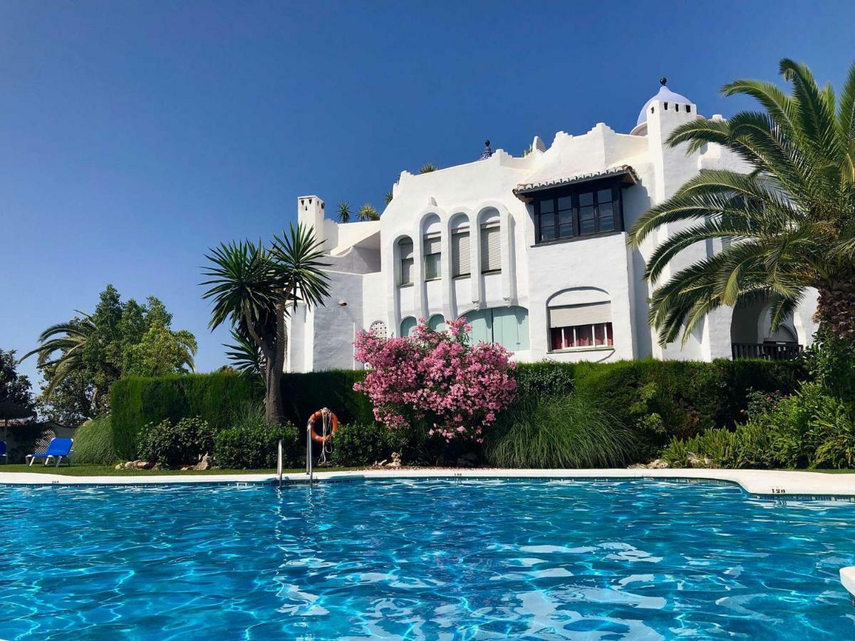 Bright Apartment 300M From The Beach Sitio de Calahonda Exterior foto